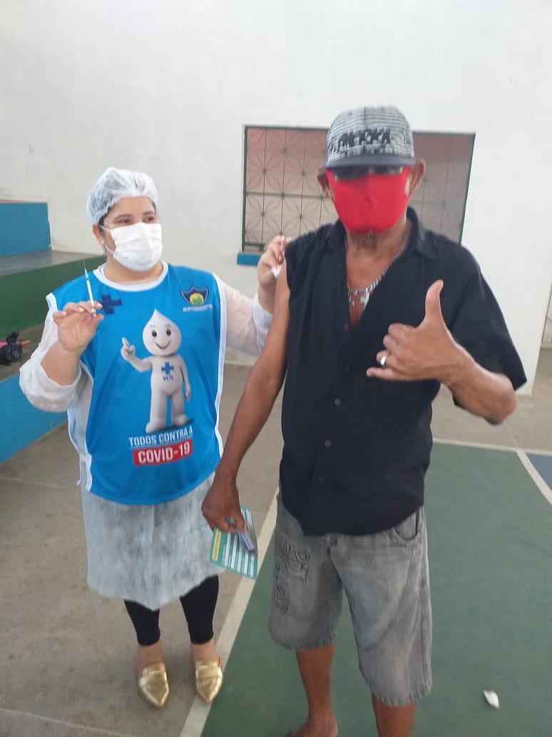 Secretaria Municipal de Saúde: realiza vacinação da 2ª dose do imunizante contra o COVID- 19 nos idosos (as) de 65 a 69 anos